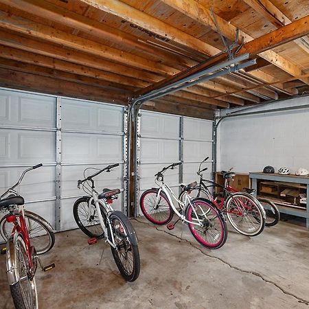 Pet-Friendly Cabin With Dock, Firepit, Bbq Newaygo 외부 사진
