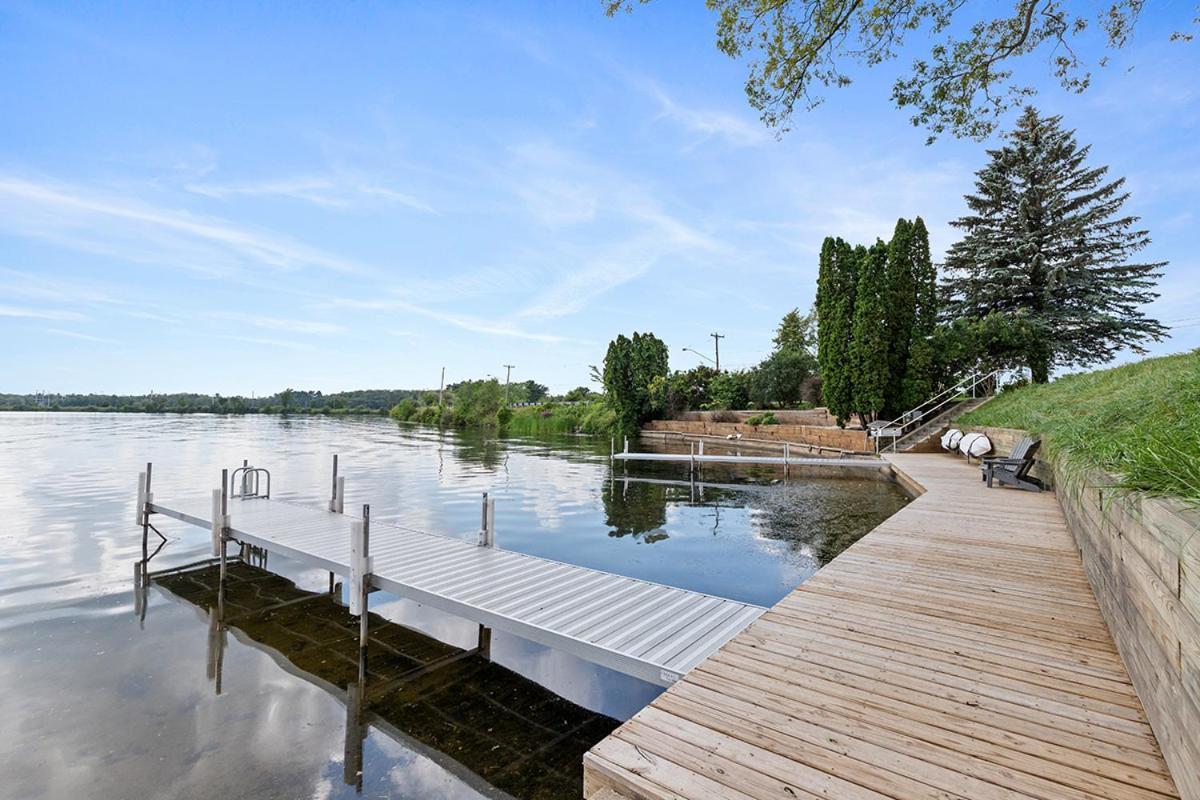 Pet-Friendly Cabin With Dock, Firepit, Bbq Newaygo 외부 사진