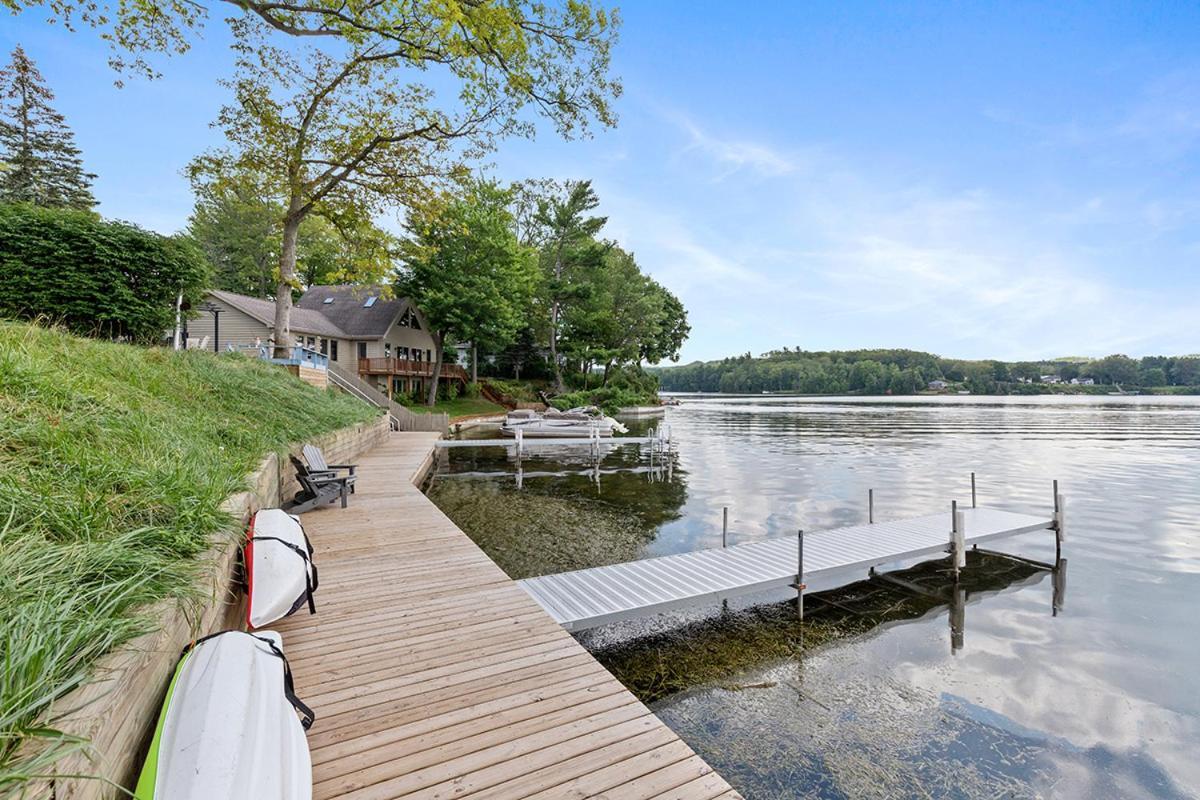 Pet-Friendly Cabin With Dock, Firepit, Bbq Newaygo 외부 사진