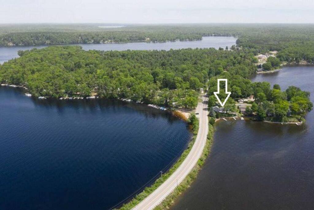 Pet-Friendly Cabin With Dock, Firepit, Bbq Newaygo 외부 사진