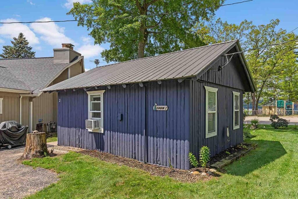 Pet-Friendly Cabin With Dock, Firepit, Bbq Newaygo 외부 사진