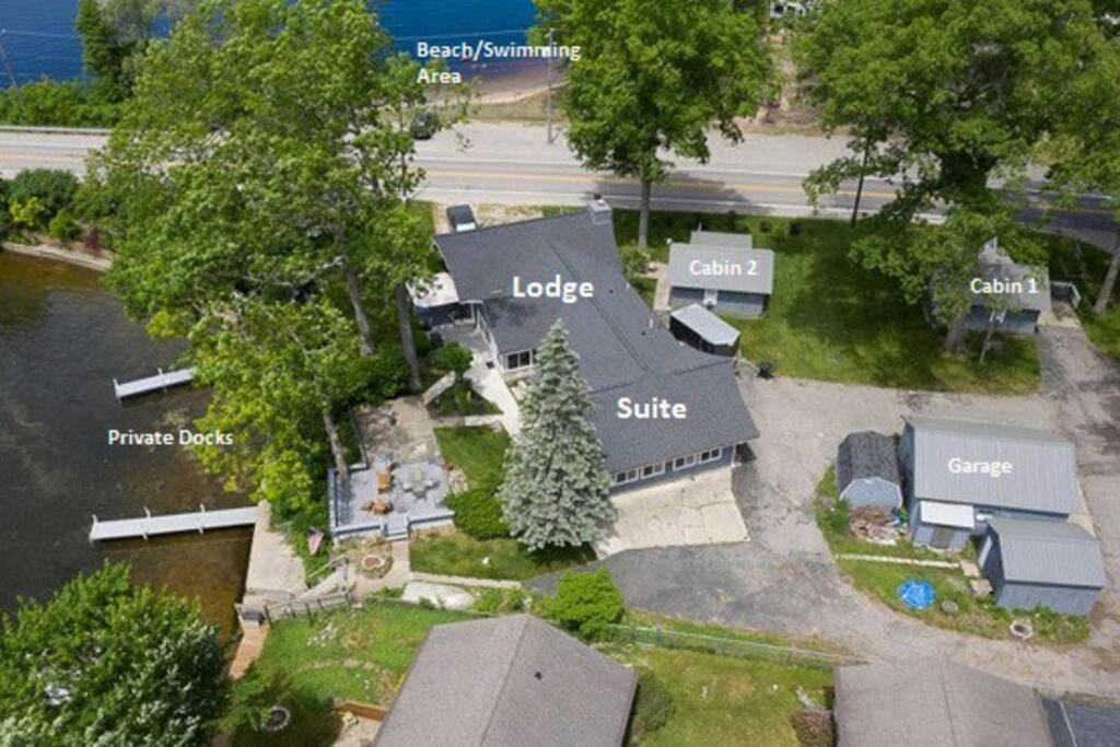 Pet-Friendly Cabin With Dock, Firepit, Bbq Newaygo 외부 사진