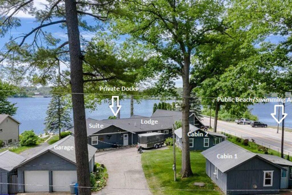 Pet-Friendly Cabin With Dock, Firepit, Bbq Newaygo 외부 사진